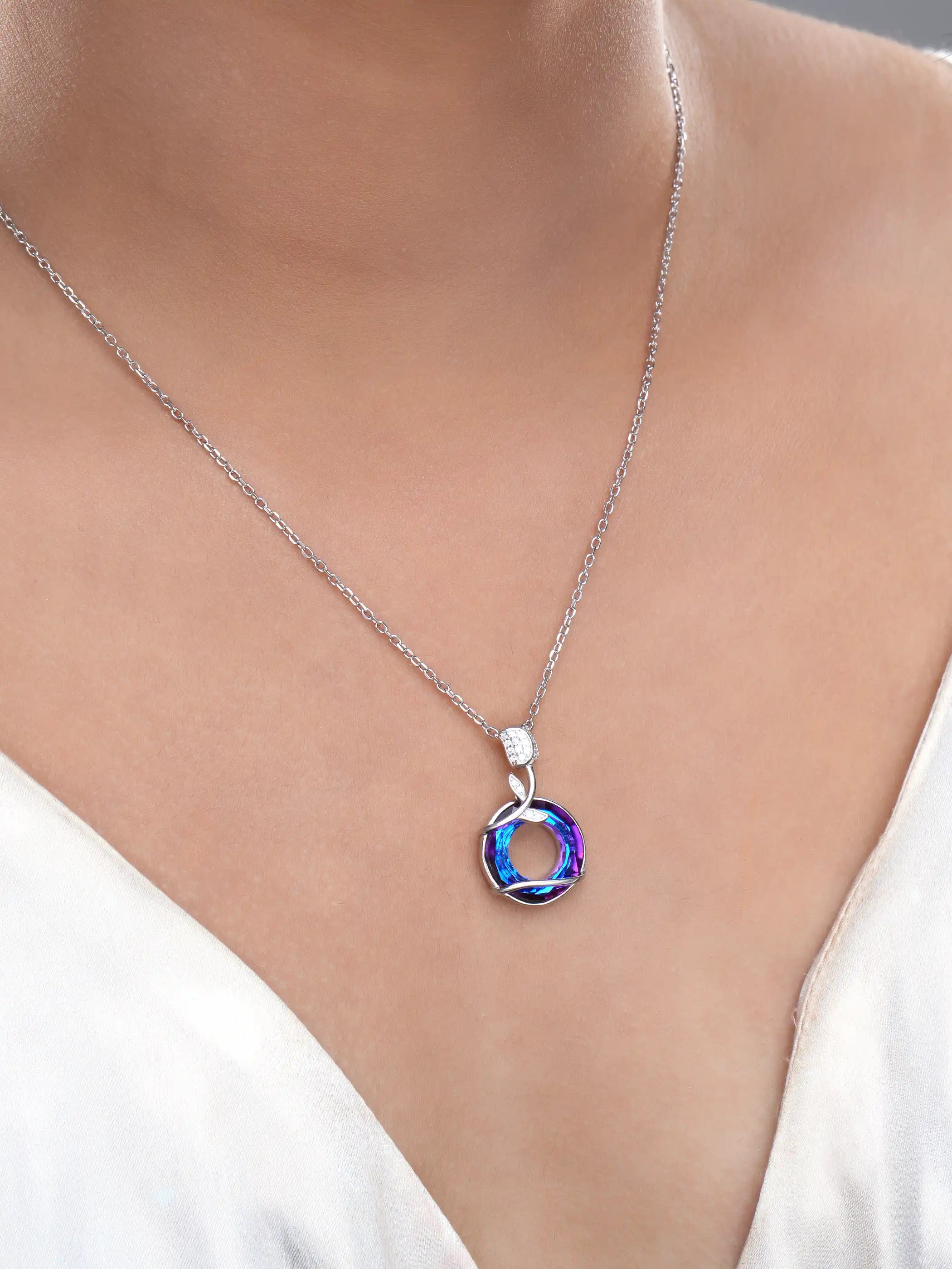 925 silver pendant with iridescent crystal circle and pave-studded loop on delicate chain
