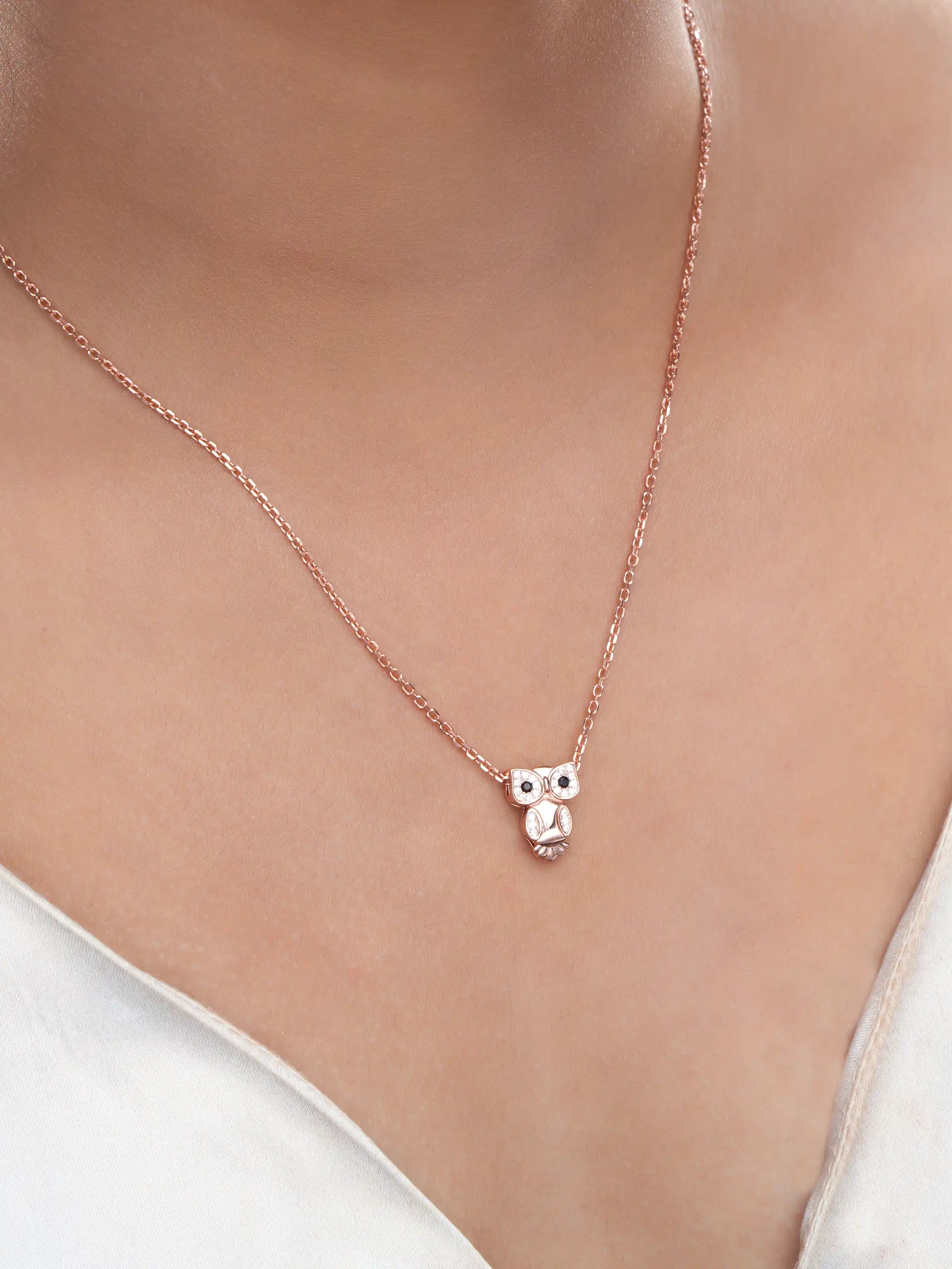 925 silver owl pendant necklace with crystal-studded detailing on a delicate chain