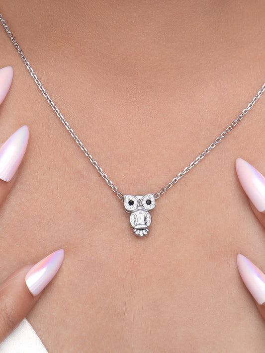 925 silver owl pendant necklace with crystal-studded detailing on a fine chain